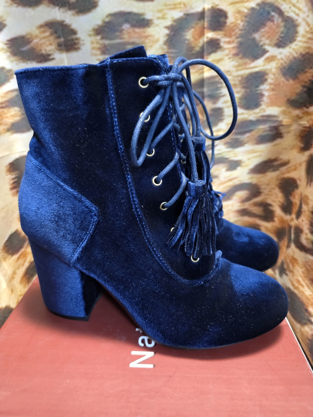 Nature Breeze Navy Velvet Lace-Up Block Heel Ankle Boots - Size 7.5